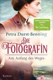 Die Fotografin - Am Anfang des Weges Cover des Buches Die Fotografin - Am Anfang des Weges (ISBN: 9783734106576)
