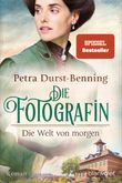 Die Fotografin - Die Welt von morgen Cover des Buches Die Fotografin - Die Welt von morgen (ISBN: 9783734106590)