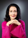Julia Kröhn Autorenbild von Julia Kröhn (©Feinkorn Photography Gaby Gerster)