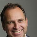 Werner Tiki Küstenmacher Autorenbild von Werner Tiki Küstenmacher (© privat / Quelle: Droemer Knaur)