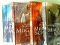 Magierschwur/Magierlicht/Magierkrieg/Magiermacht. Cover des Buches Magierschwur/Magierlicht/Magierkrieg/Magiermacht. (ISBN: B003AU7J0Q)