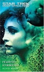 Fearful Symmetry Cover des Buches Fearful Symmetry (ISBN: 141656781X)