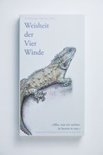 WEISHEIT DER VIER WINDE Set aus 50 Orakelkarten Weisheitskarten 300-seitiges Hardcoverbegleitbuch WEISHEITEN AUS NEUSEELAND Cover des Buches WEISHEIT DER VIER WINDE Set aus 50 Orakelkarten Weisheitskarten 300-seitiges Hardcoverbegleitbuch WEISHEITEN AUS NEUSEELAND (ISBN: 9783000511325)