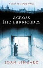 Across the Barricades: A Kevin and Sadie Story (Puffin Teenage Fiction) Cover des Buches Across the Barricades: A Kevin and Sadie Story (Puffin Teenage Fiction) (ISBN: B002RI94P0)