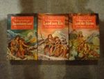 Die Urzeit-Saga! Trilogie - Die grossen Jäger! (Land aus Eis, Land der Stürme, Das verbotene Land) Cover des Buches Die Urzeit-Saga! Trilogie - Die grossen Jäger! (Land aus Eis, Land der Stürme, Das verbotene Land) (ISBN: B002WUVL0Y)