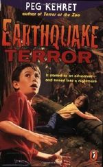 Earthquake Terror (Puffin Novel) by Peg Kehret (1998-05-01) Cover des Buches Earthquake Terror (Puffin Novel) by Peg Kehret (1998-05-01) (ISBN: B01FEK5PWS)