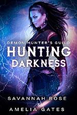 Hunting Darkness: Dem Teufel Verfallen (Dämonen Blut Saga 1) Cover des Buches Hunting Darkness: Dem Teufel Verfallen (Dämonen Blut Saga 1) (ISBN: B07STPRQBH)