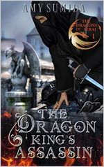 The Dragon King's Assassin: An MM Fantasy Romance (The Dragons of Serai Book 1) (English Edition) Cover des Buches The Dragon King's Assassin: An MM Fantasy Romance (The Dragons of Serai Book 1) (English Edition) (ISBN: B0B2M5FMHK)