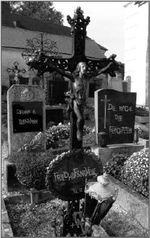 Die Rache der Geächteten (Friedhofsnovelle) Cover des Buches Die Rache der Geächteten (Friedhofsnovelle) (ISBN: B00HGJ9338)