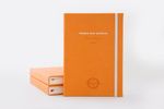 Schreib Dich Glücklich - Das Journal Cover des Buches Schreib Dich Glücklich - Das Journal (ISBN: 9783982308500)
