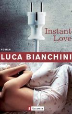 Instant Love Cover des Buches Instant Love (ISBN: 9788483460702)